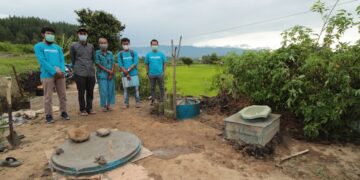 Bangun Jamban untuk Ambe Mesa di Tondok Bakaru Mamasa