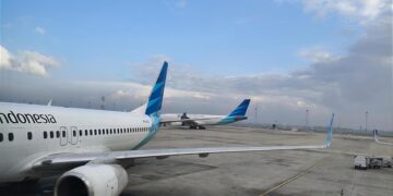 Penerbangan Subuh, Percakapan dengan Andi, dan Janji Garuda di Langit Timur