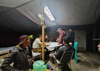 Cerita di Pos Kamling : Kisah Ronda, Kartu Remi, dan Pak Haris dari Pulau Alor