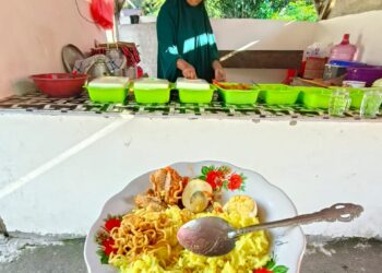 Sarapan di Warung Mbah Bagio, Cerita Transmigrasi dan Nasi Kuning di Kumasari